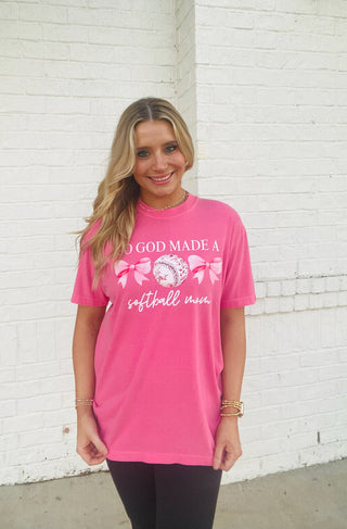 Softball Mom Graphic Tee- COMFORT COLOR,Curvy,graphic T-shirt,GRAPHIC TEE,Graphic Tees,graphic tshirt,MAMA,mama shirt,mama top,MOM,mom top,Momma,plus size,plus size graphic tee,PLUS SIZE TOP,softball,Tops-Ace of Grace Women's Boutique