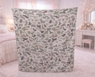 Madelynn Grace Luxe Blanket - Camo- blanket,camo,Camouflage,GIFT,gift idea,GIFT IDEAS,gifts,Madelynn,MadelynnGrace,men,MEN GIFTS,MEN'S GIFTS,SOFT,soft blanket,throw blanket-Ace of Grace Women's Boutique