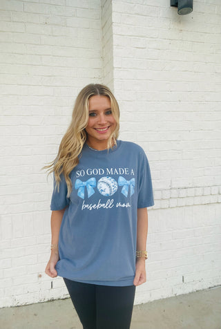 Baseball Mom Graphic Tee- BASEBALL,BASEBALL GRAPHIC TEE,Baseball season,BASEBALL TEE,BASEBALL TSHIRT,clothing,COMFORT COLOR,Curvy,GRAPHIC TEE,Graphic Tees,graphic tshirt,MAMA,mama shirt,mama top,MOM,mom top,Momma,PLUS,plus size graphic tee,Tops-Ace of Grace Women's Boutique