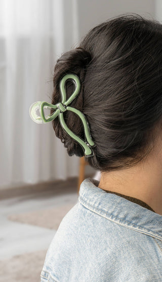 Crush Very Demure Bow Hair Clip- Accessories,accessory,BOW,BOWS,CLIPS,GIFT,gifts,hair,hair accessory-Ace of Grace Women's Boutique